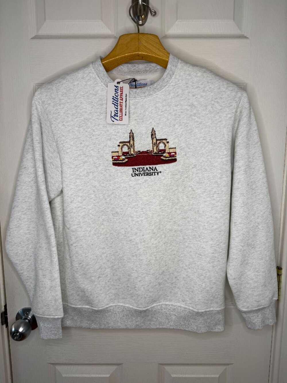 Indiana University Collegiate Apparel Traditions White Gray Sweatshirt - Small